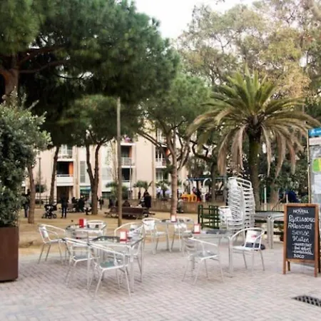 شقة Precioso Duplex Con Terraza A 5' Playa Y 20' Bcn. *